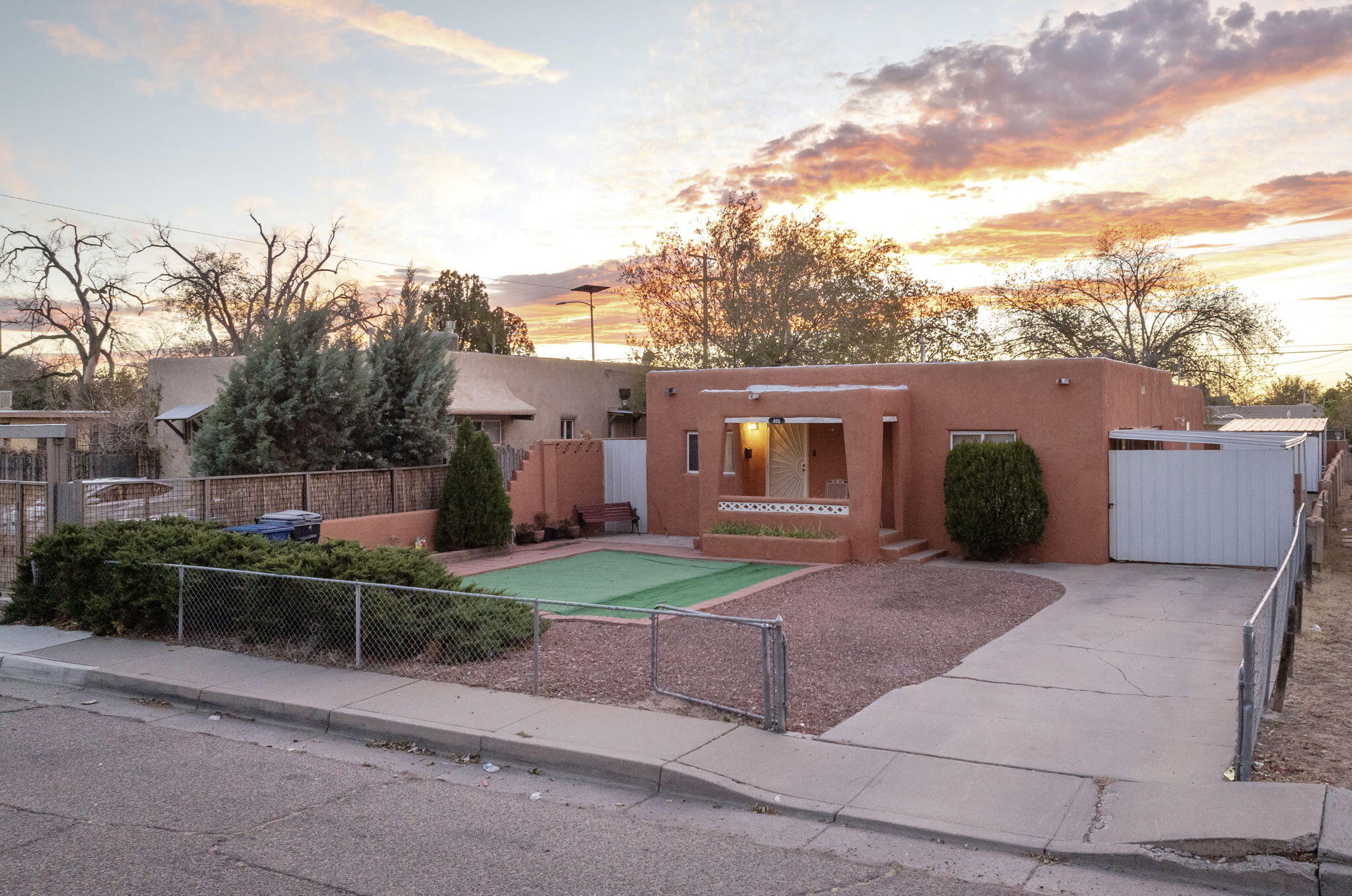 405 Rhode Island Street, Albuquerque, New Mexico image 2