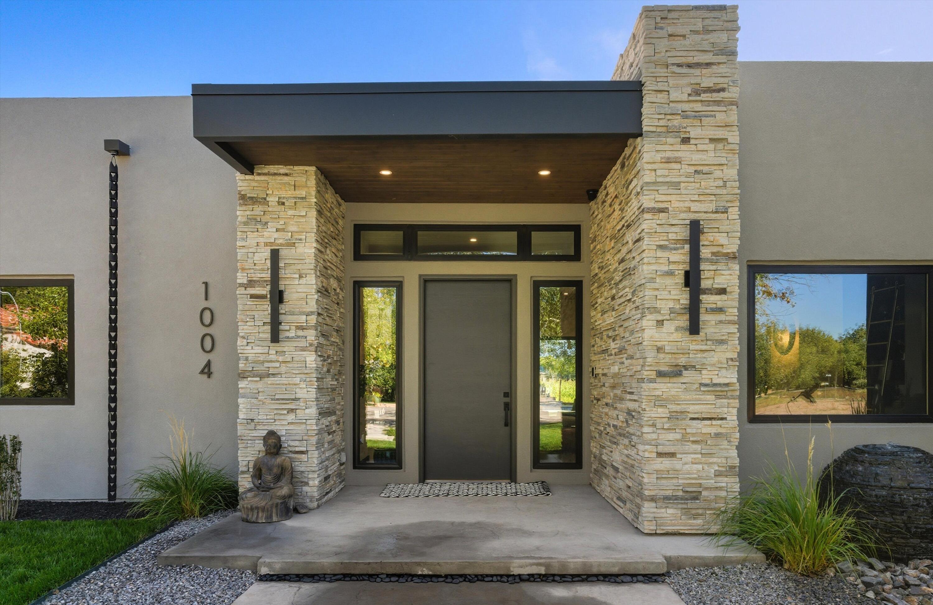 1004 Cottonwood Place NW