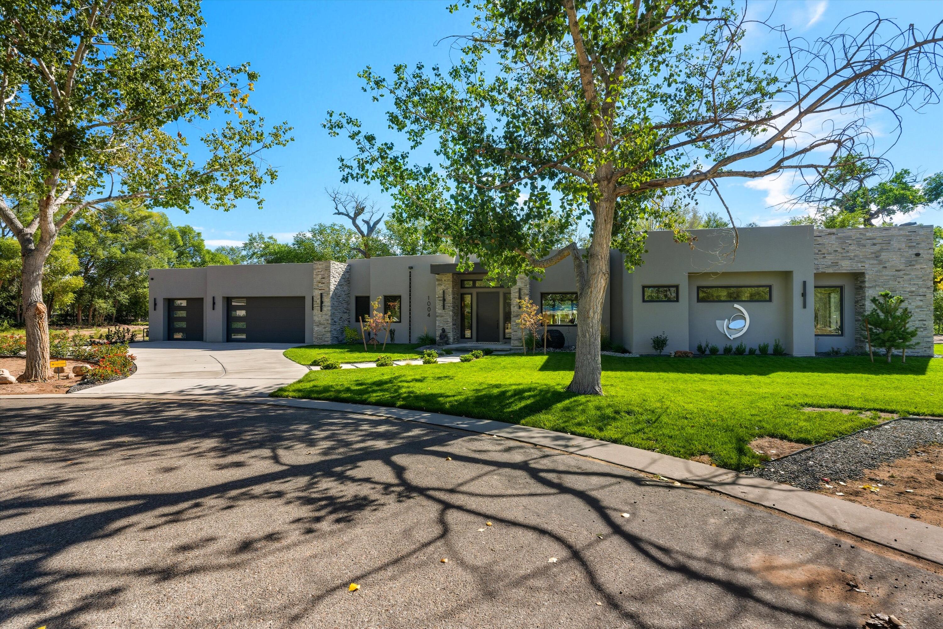 1004 Cottonwood Place NW