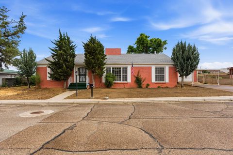 Homes For Sale - 1515 W Reinken Avenue<br/> Belen, NM 87002