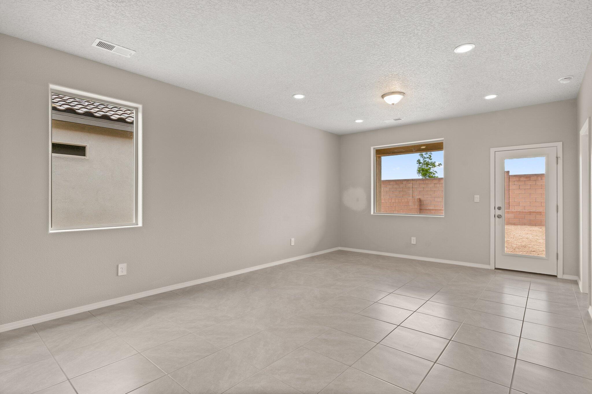 10567 Valedon Lane, Albuquerque, New Mexico image 9