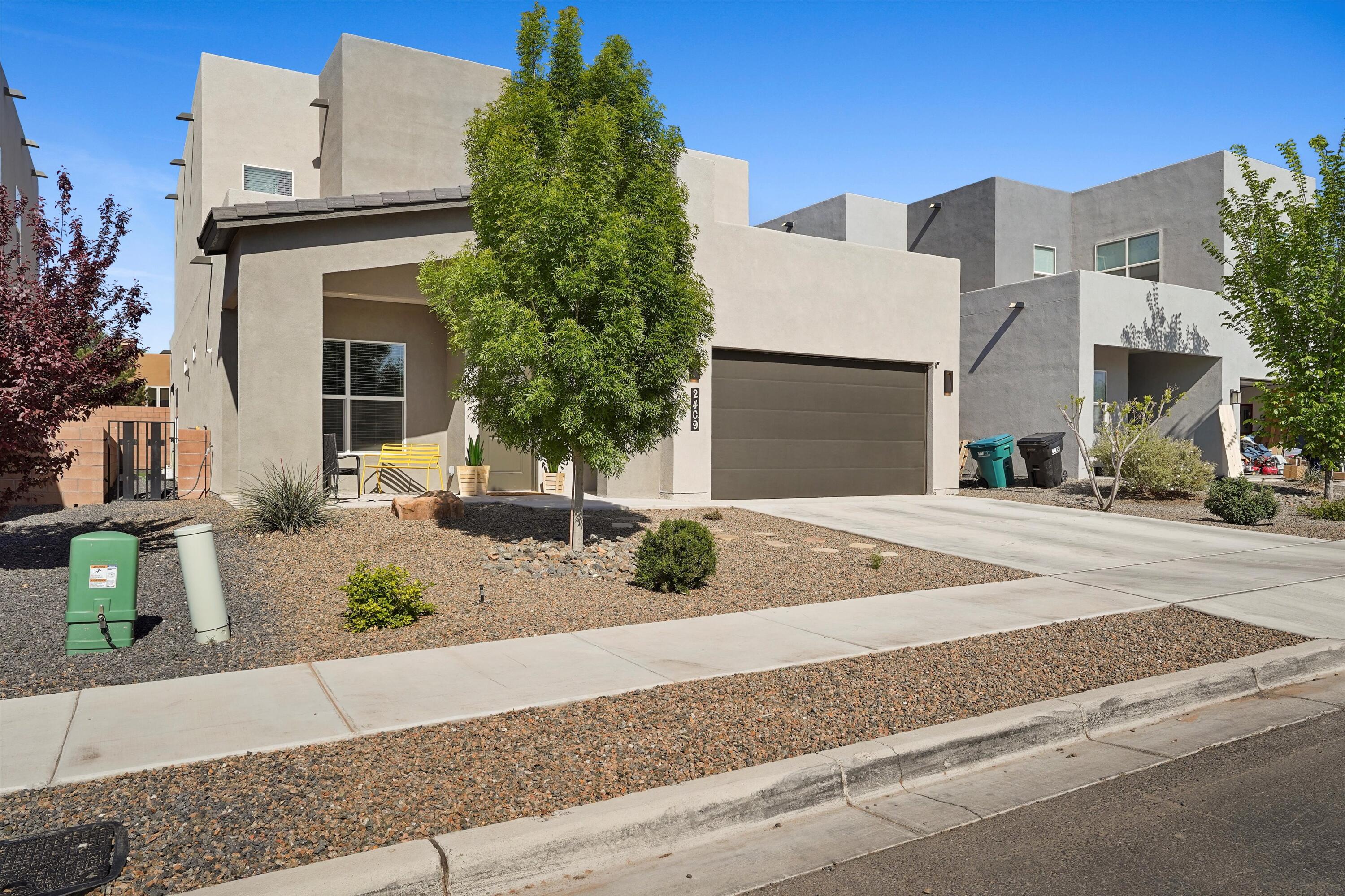 2409 Lynn Road, Rio Rancho, New Mexico image 2