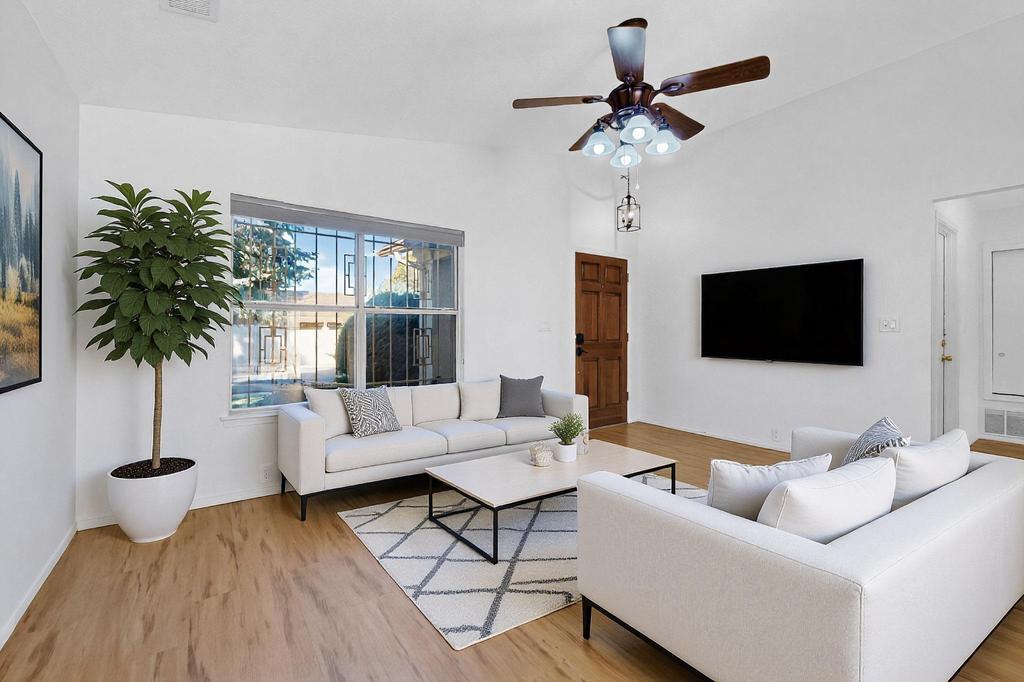 412 Seward Park Avenue NE