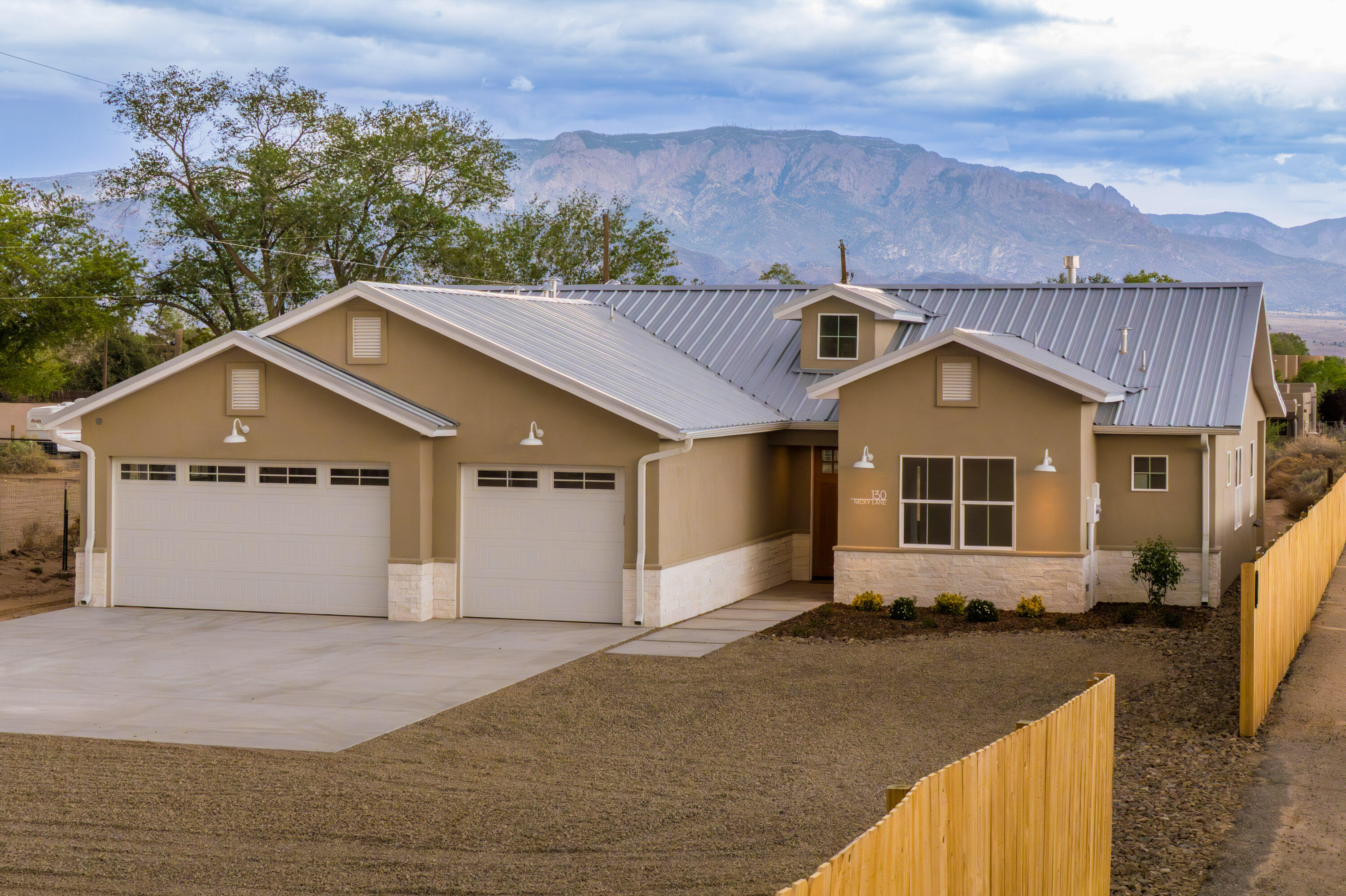 130 Nicky Lane, Corrales, New Mexico image 3