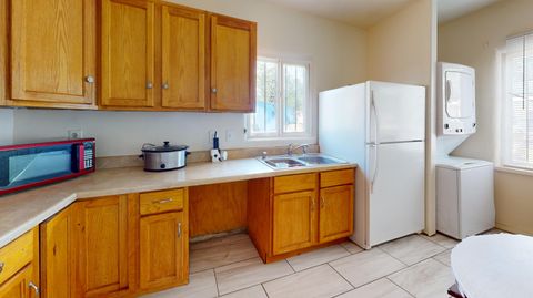 Photo of 330 Charleston Street NE, Albuquerque, NM 87108 (MLS # 1090720)