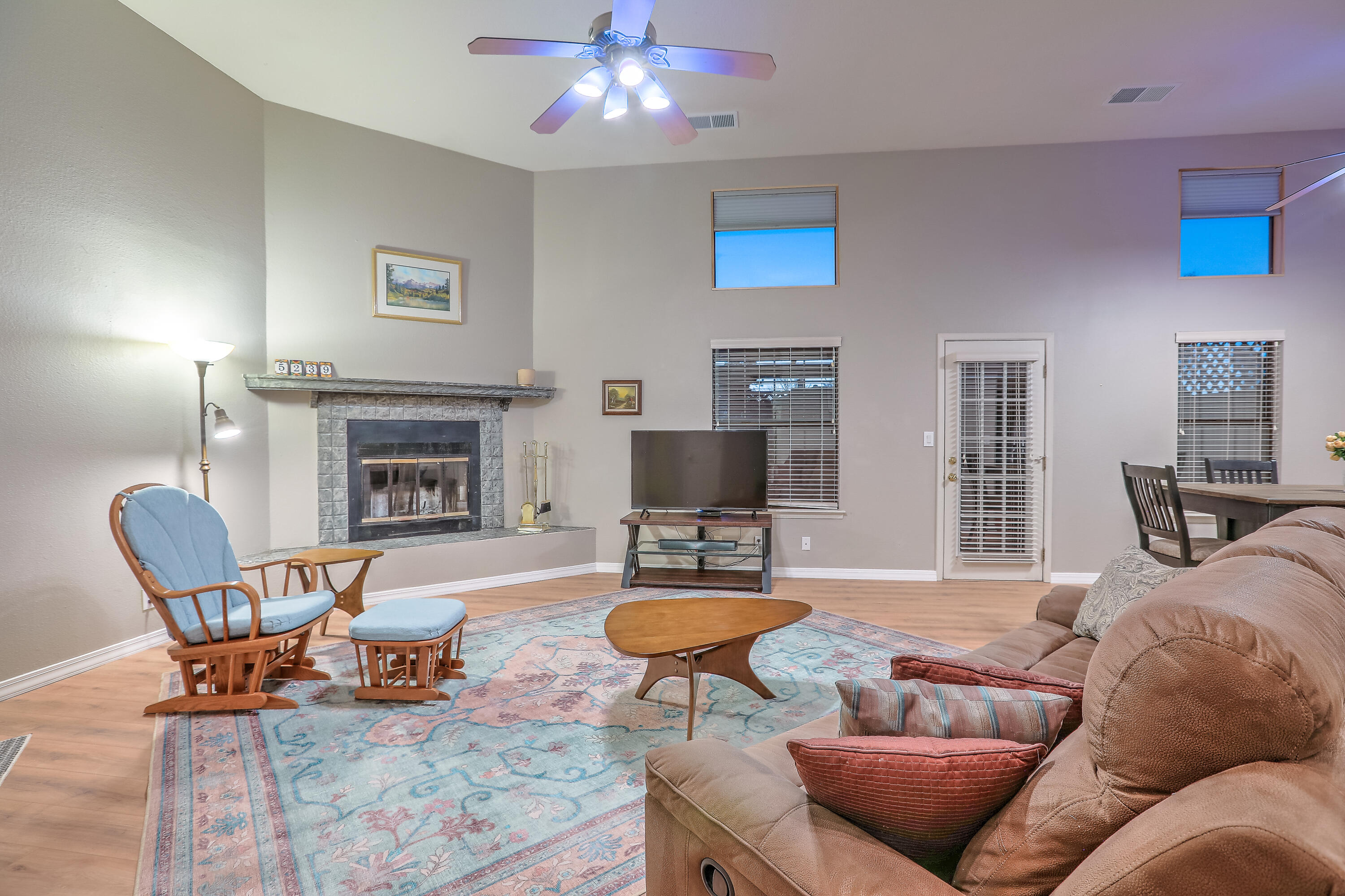 5239 Saratoga Drive NW