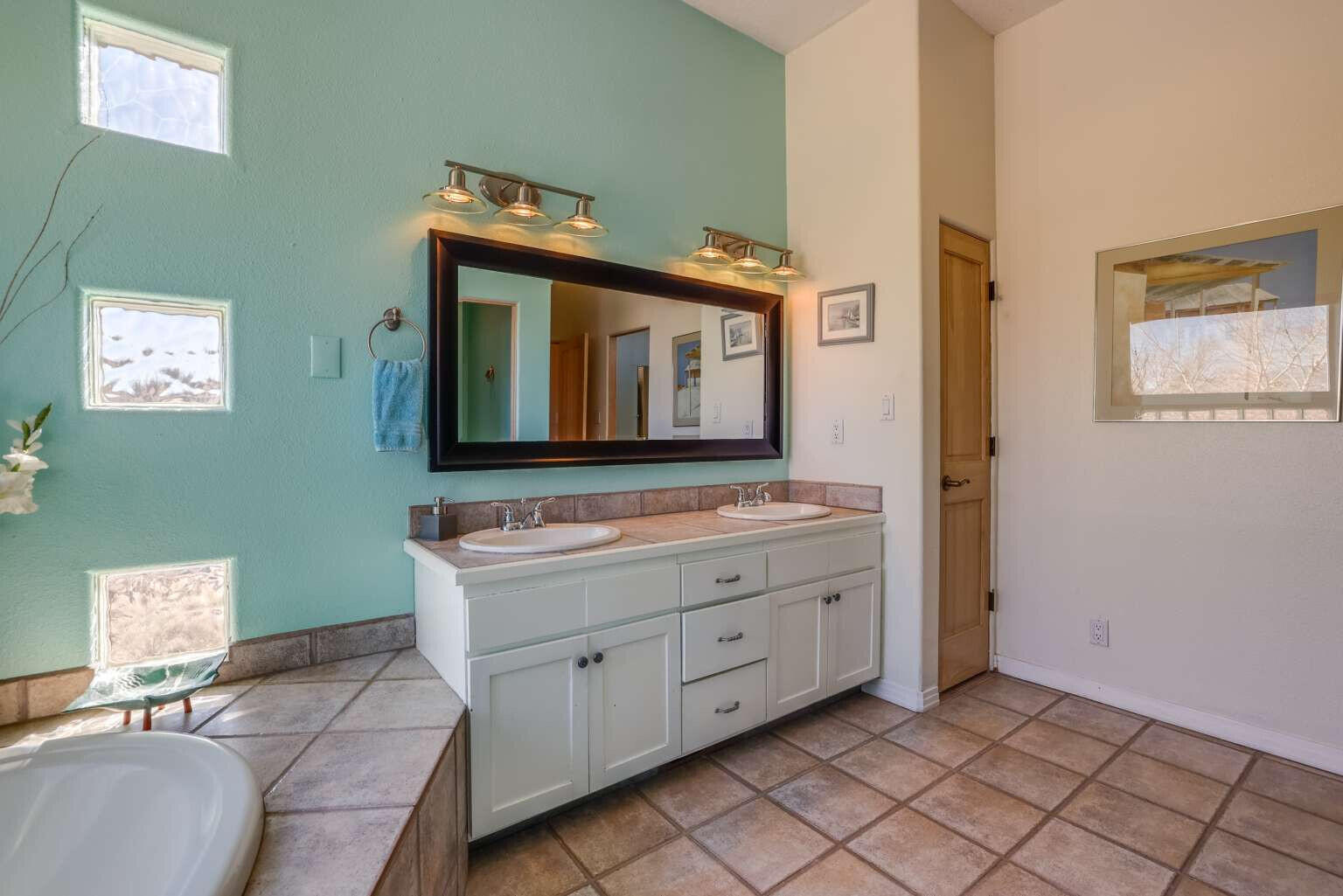 142 Tierra Encantada, Corrales, New Mexico image 17