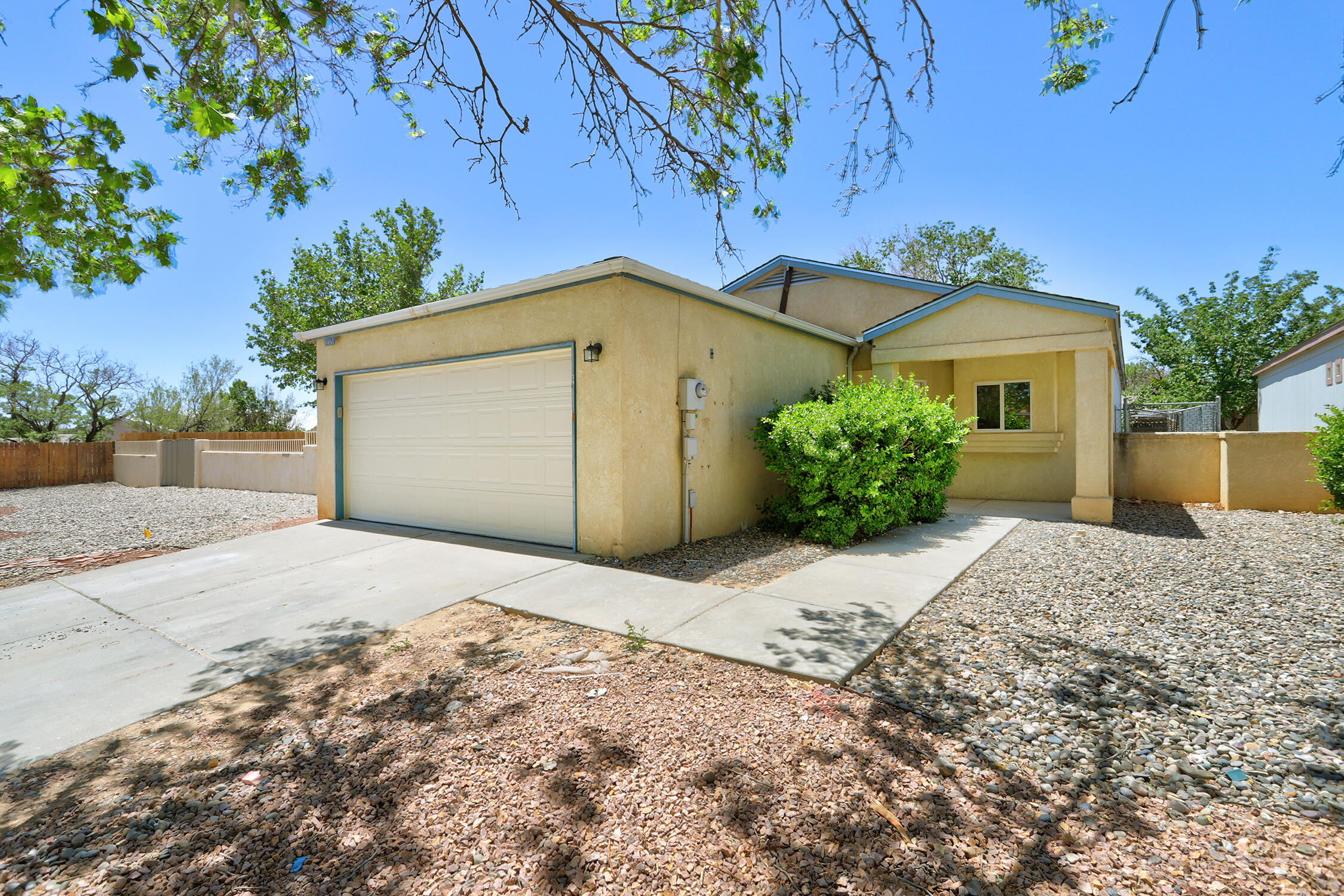 2359 Elizabeth Ann Road, Rio Rancho, New Mexico image 2