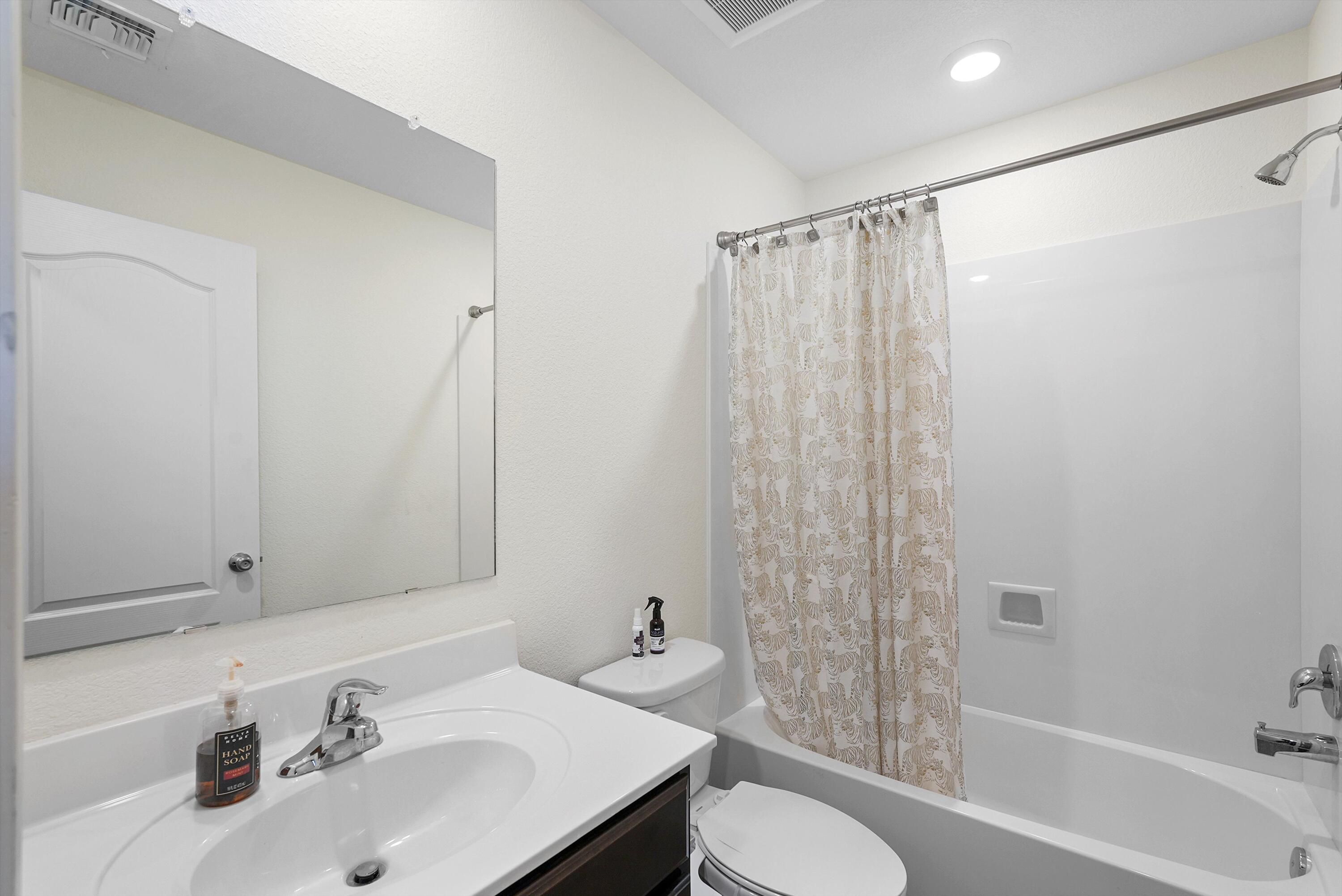 2404 Calle Del Los Claveles, Belen, New Mexico image 16