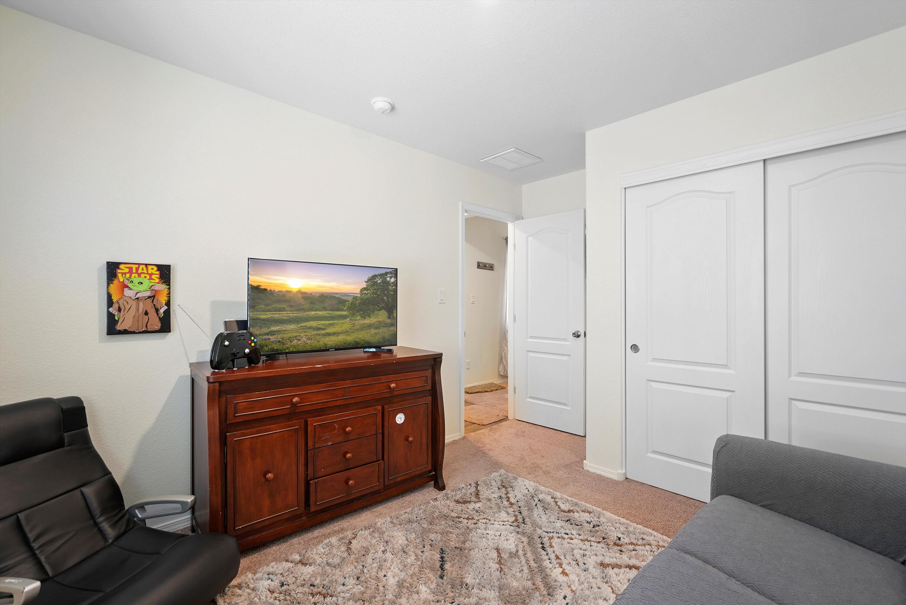 2404 Calle Del Los Claveles, Belen, New Mexico image 15
