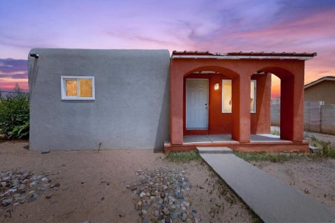 Homes For Sale - 1430 Franciscan Street<br/> Albuquerque, NM 87102