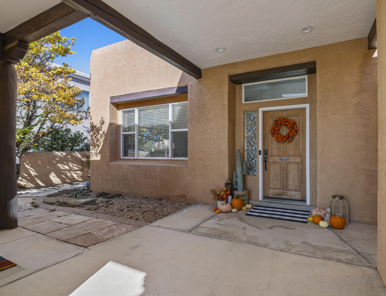 9101 Santa Lucia Avenue NE