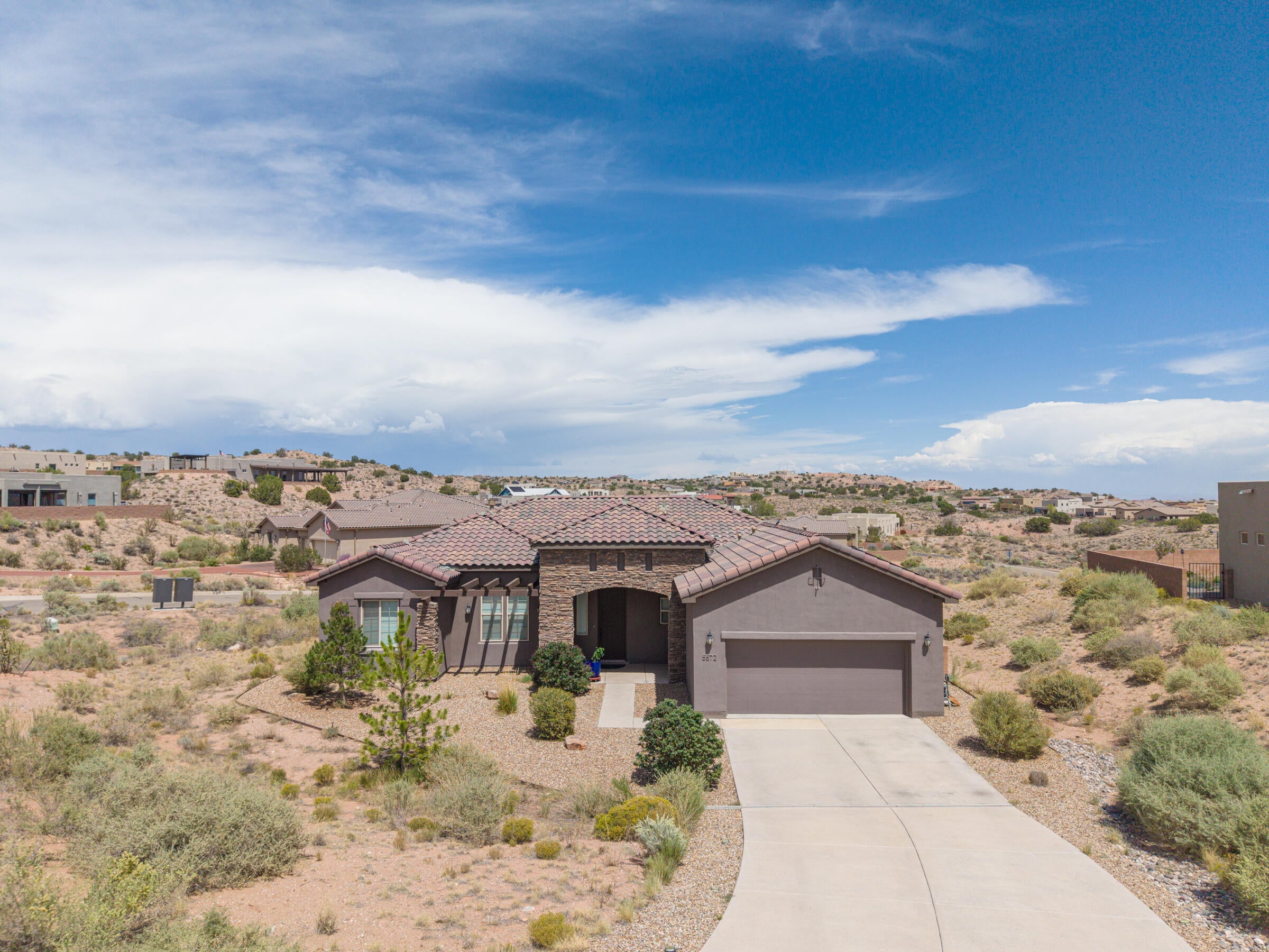 5572 Barranca Overlook Court NE