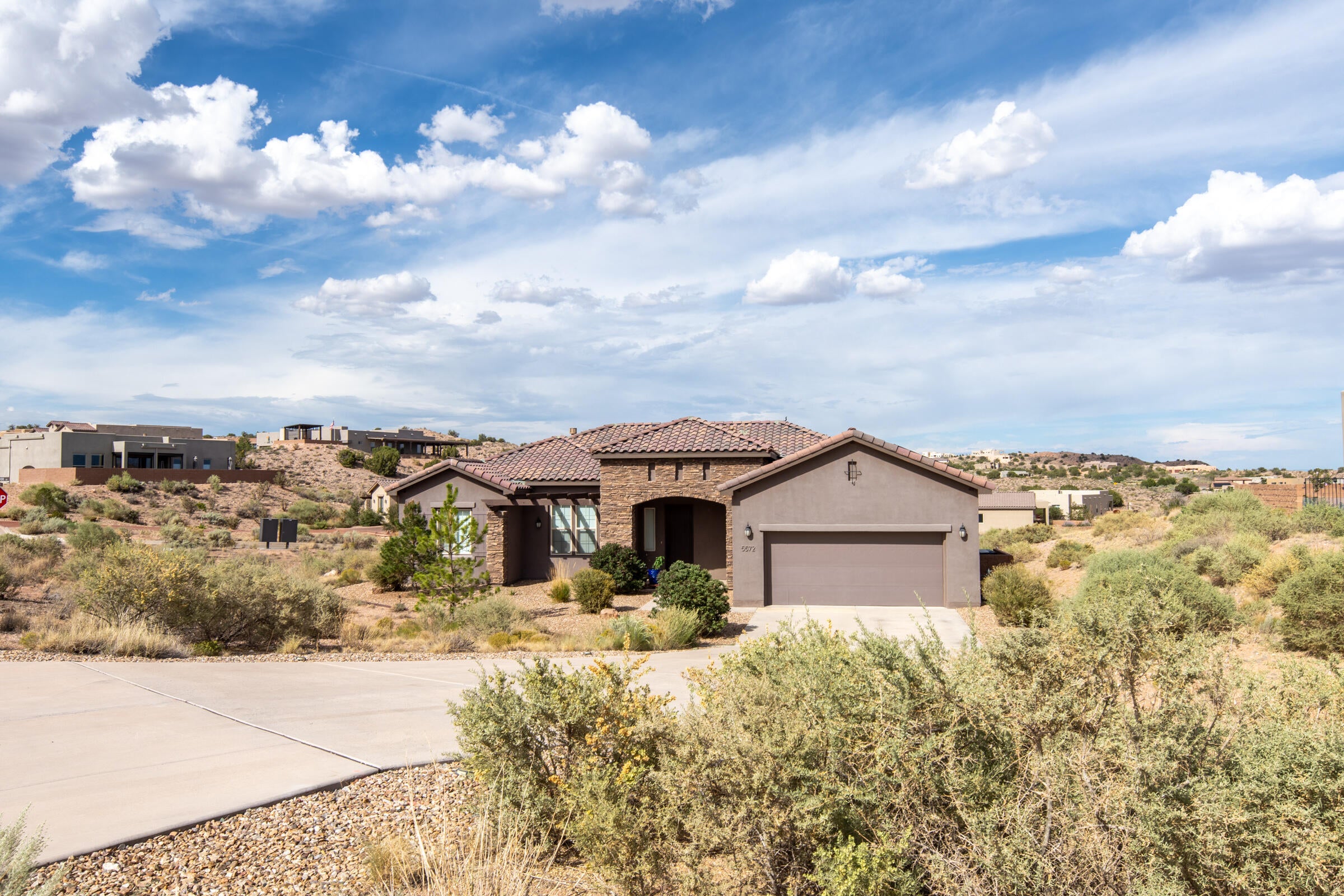 5572 Barranca Overlook Court NE