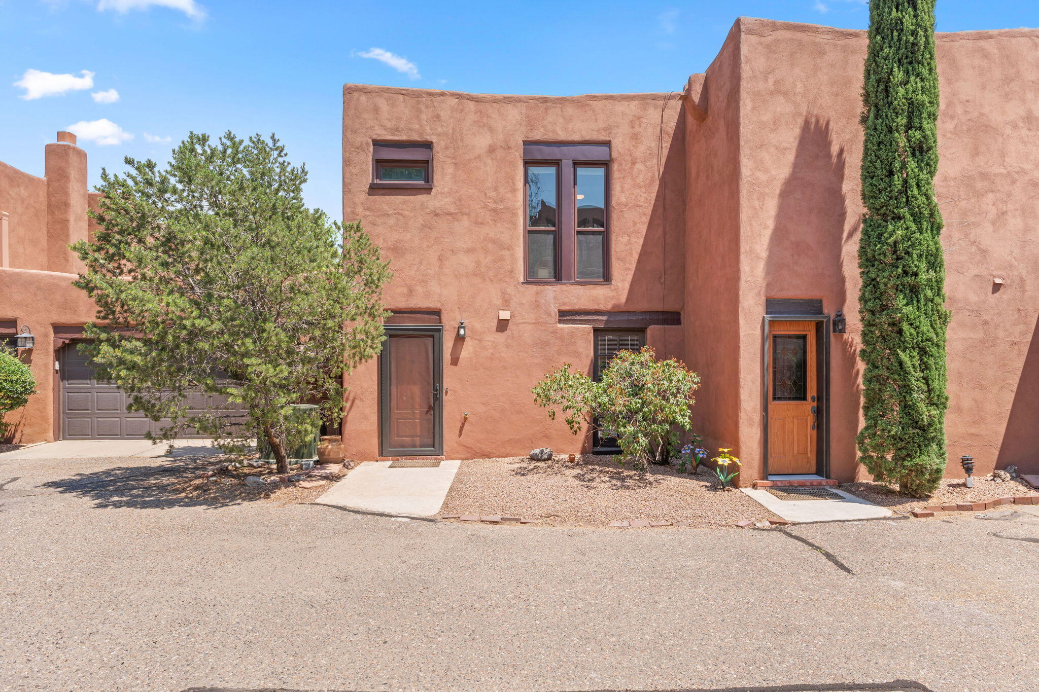 2 Taos Trail S