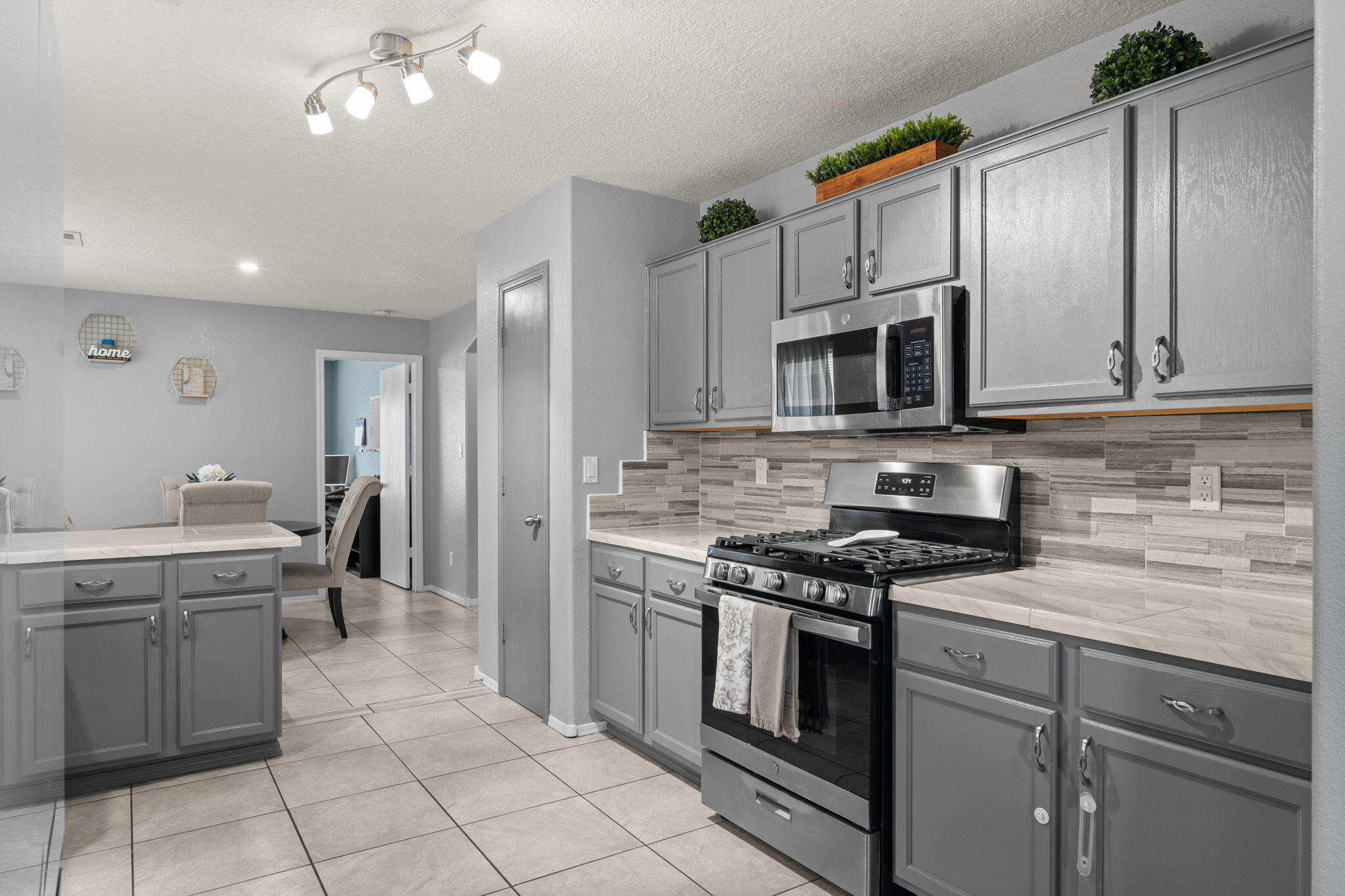 1018 Desert Sunflower Drive, Rio Rancho, New Mexico image 21