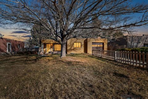 Photo of 620 San Pablo Street NE, Albuquerque, NM 87108 (MLS # 1098341)