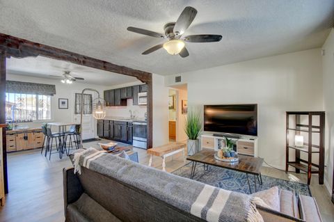 421 Panorama Place NE Albuquerque NM 87123