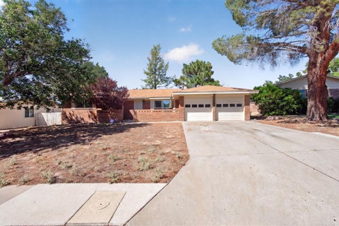 Homes For Sale - 12017 Apache Avenue<br/> Albuquerque, NM 87112