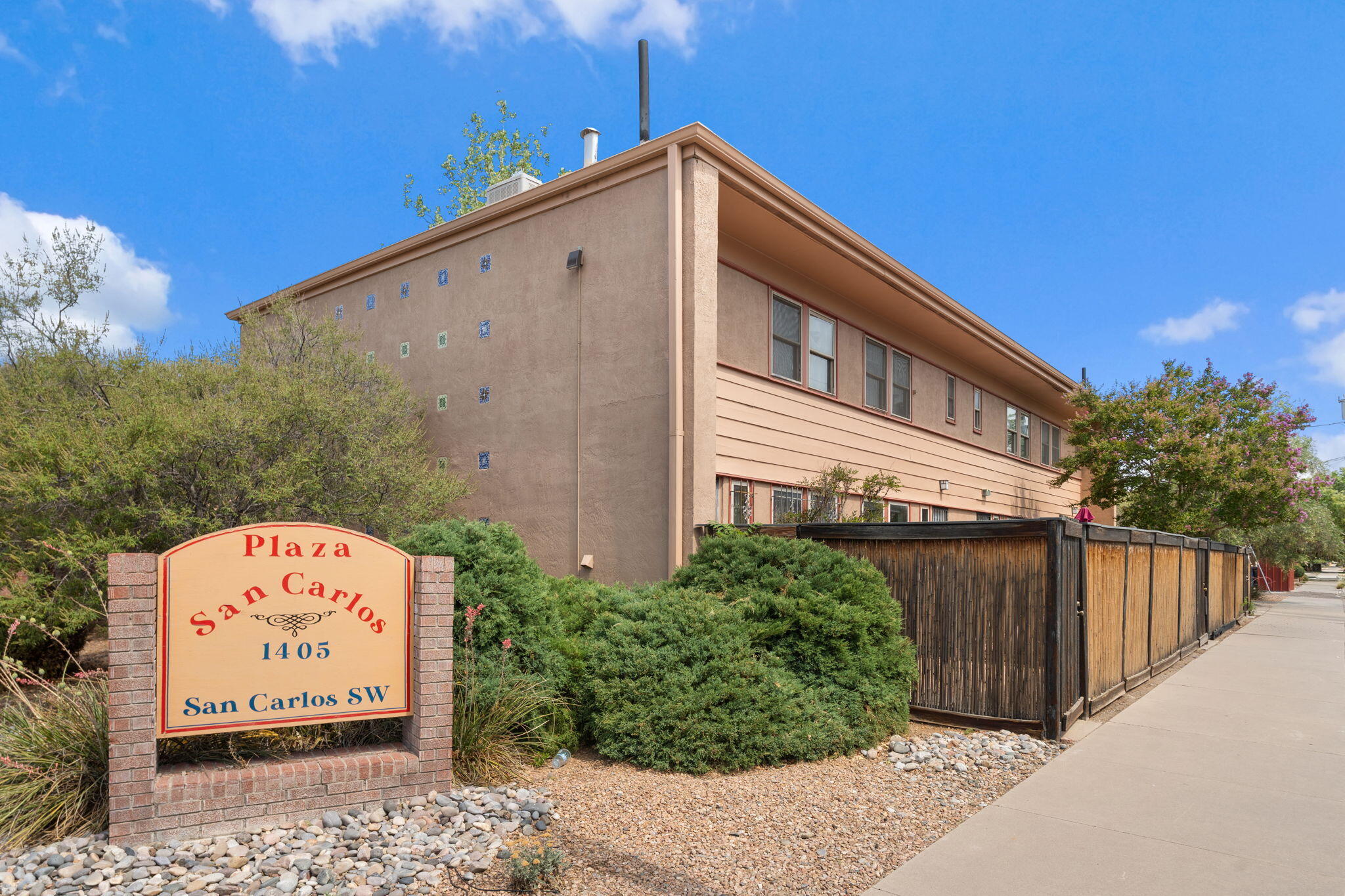 1405 San Carlos Road SW 3