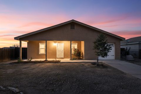 Photo of 9 Genesis Place, Los Lunas, NM 87031 (MLS # 1092889)