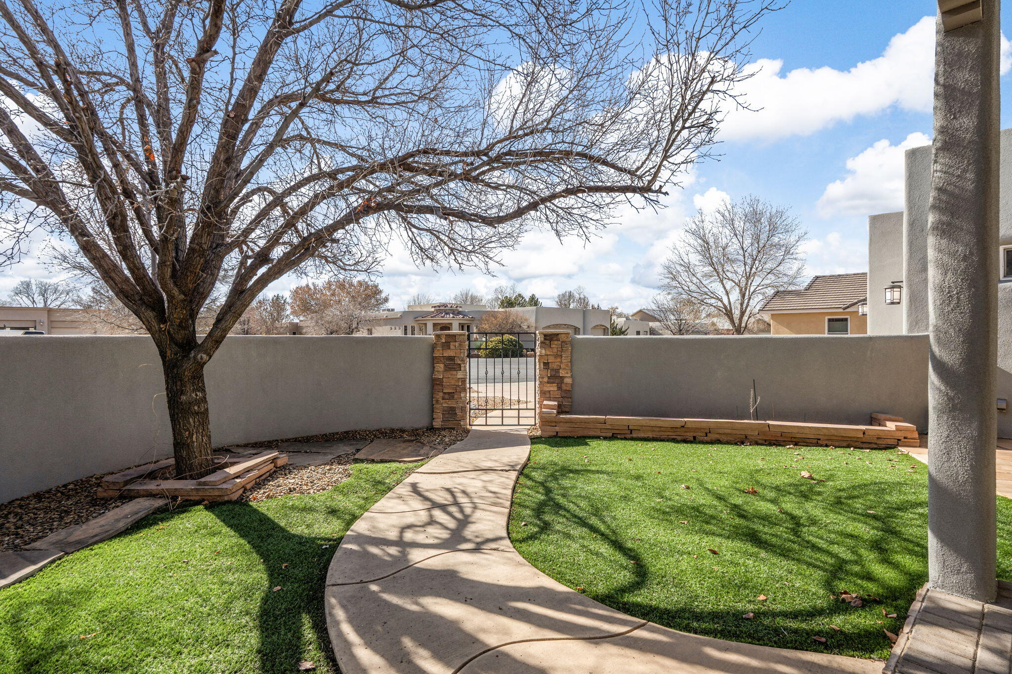 500 Cilantro Lane NW