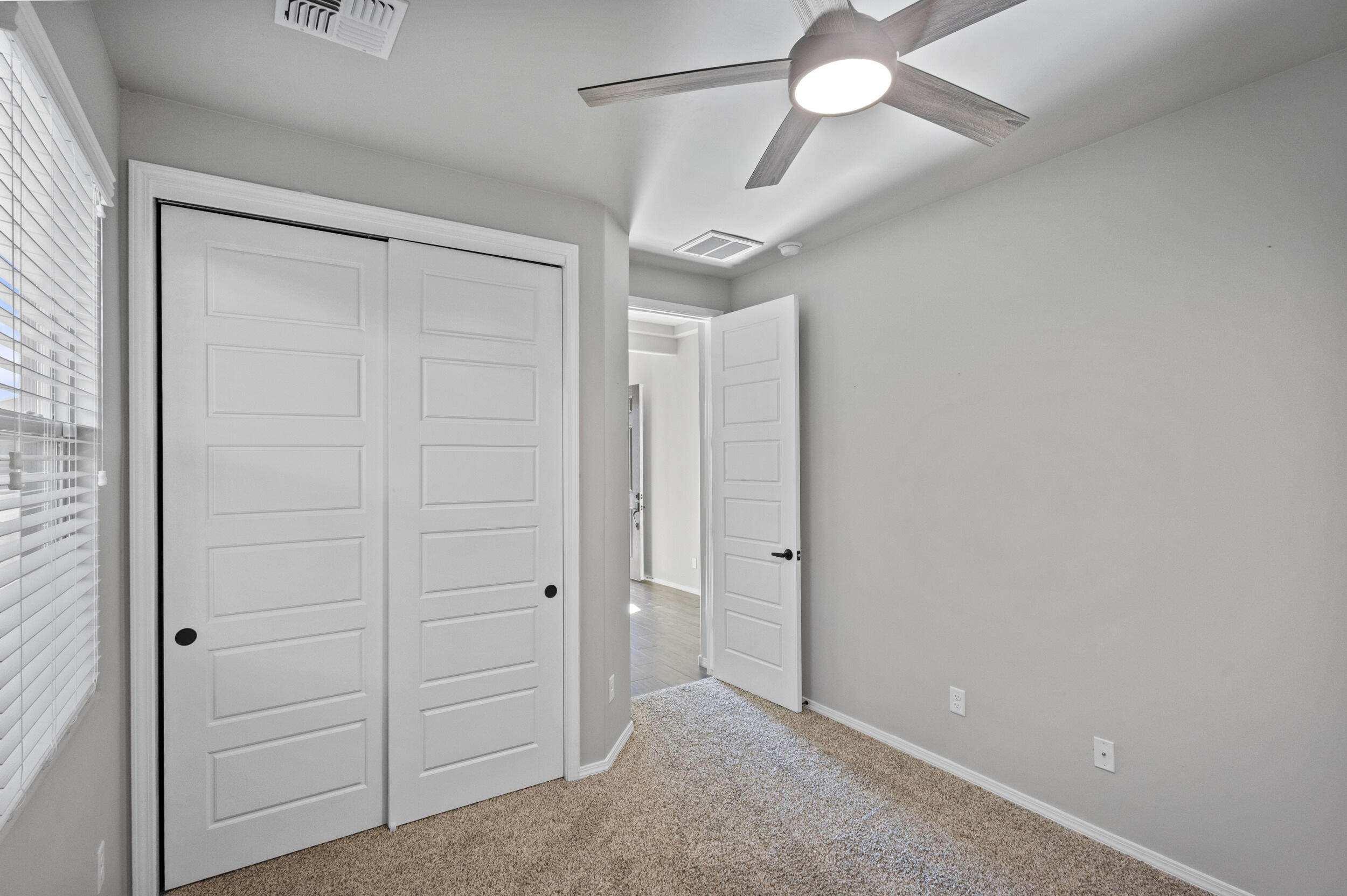 4317 Crowned Eagle Loop, Rio Rancho, New Mexico image 21