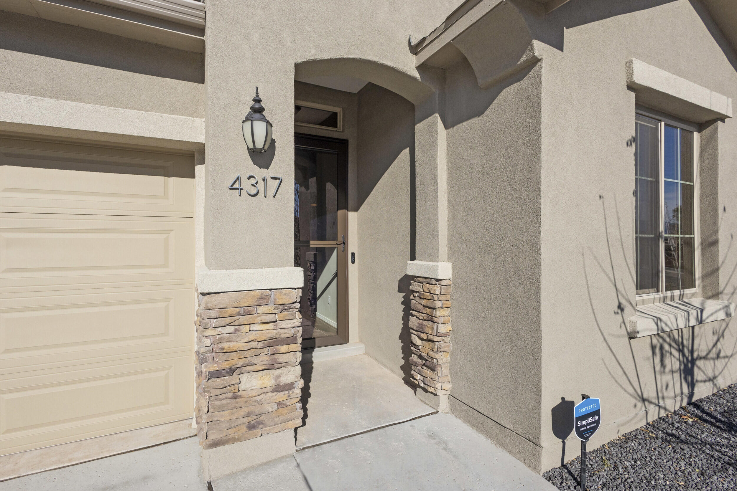 4317 Crowned Eagle Loop, Rio Rancho, New Mexico image 2