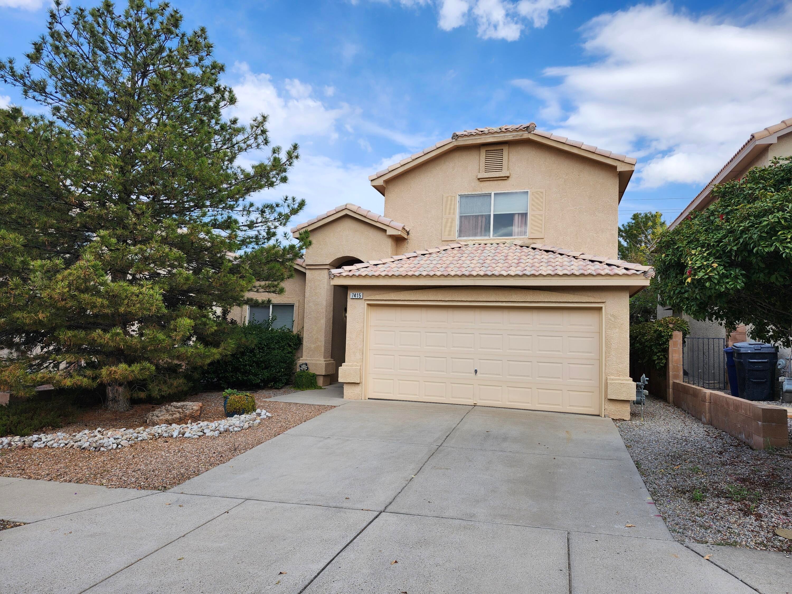 7415 Desert Eagle Road NE