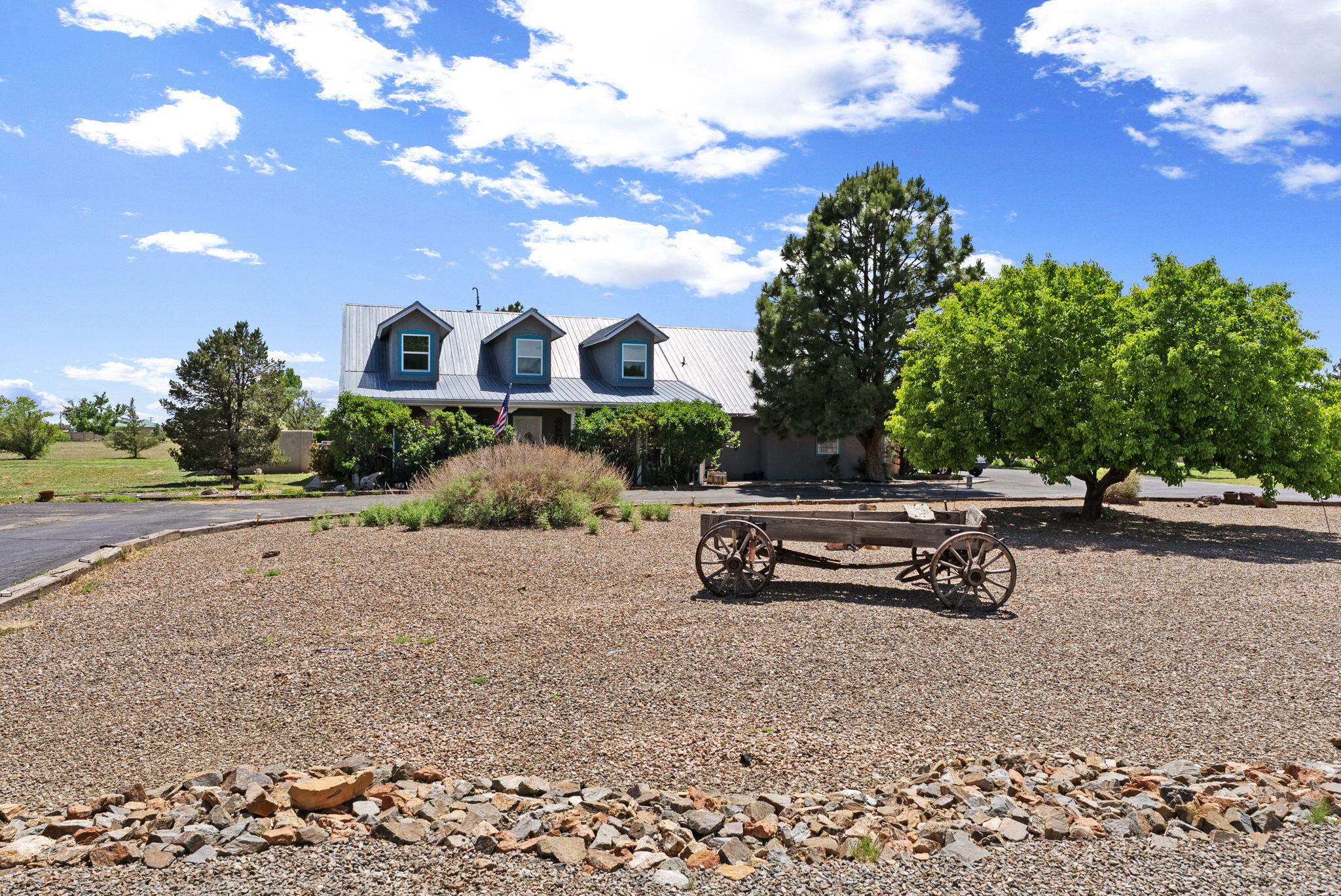 3 Grubstake Court, Moriarty, New Mexico image 2
