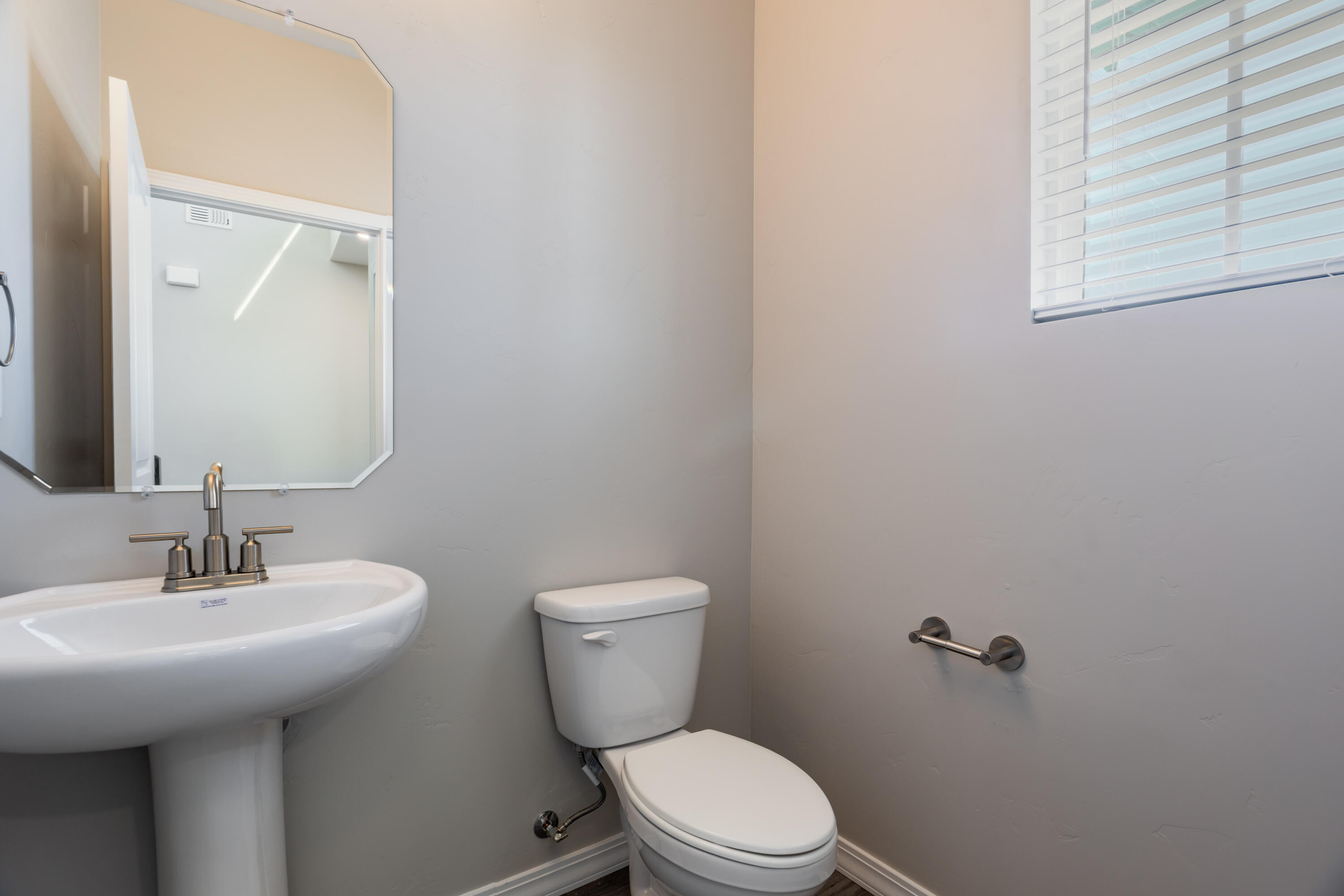 1917 Stryker Road SE