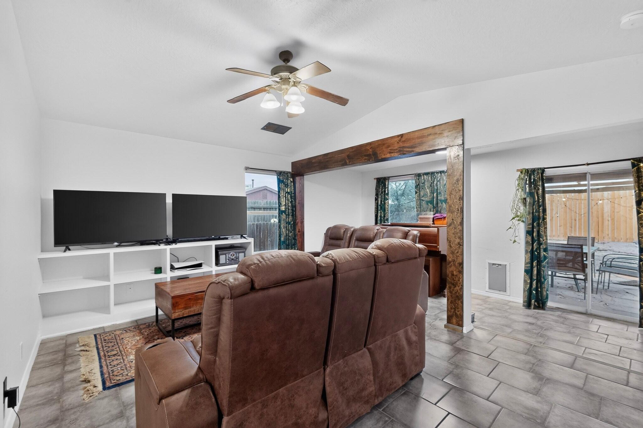 1092 Sand Dune Road NE