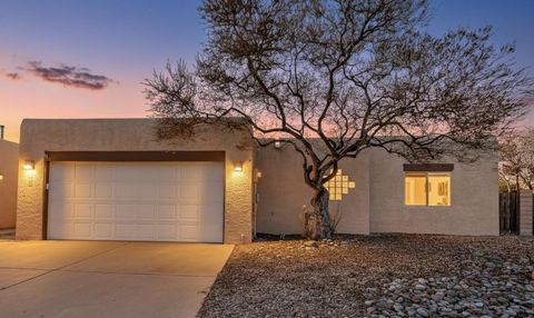 Photo of 304 La Chamisal Lane NW, Los Ranchos, NM 87107 (MLS # 1096910)