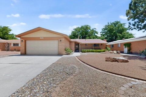 Homes For Sale - 2808 Dallas Street<br/> Albuquerque, NM 87110