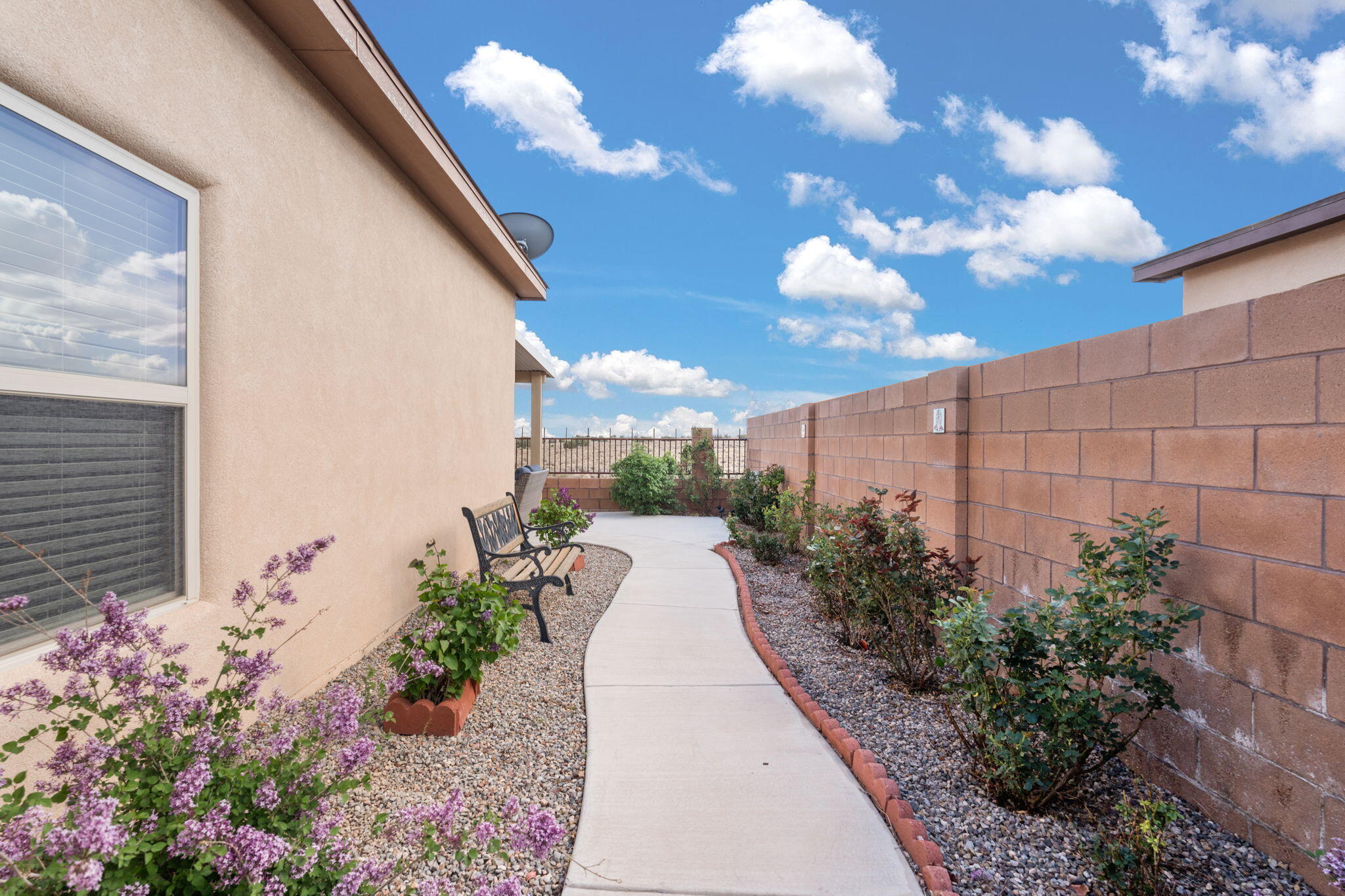 5668 Cold Creek Avenue, Albuquerque, New Mexico image 32