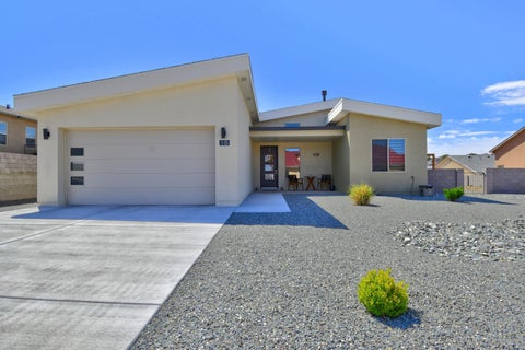 Homes For Sale - 18 Camel Road<br/> Valencia County, Los Lunas, NM 87031