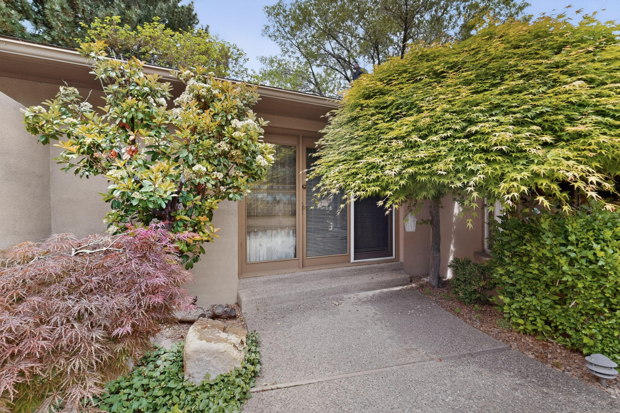 9405 Augusta Avenue NE