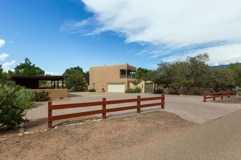 Photo of 257 Camino De Lucia, Corrales, NM 87048 (MLS # 1094012)