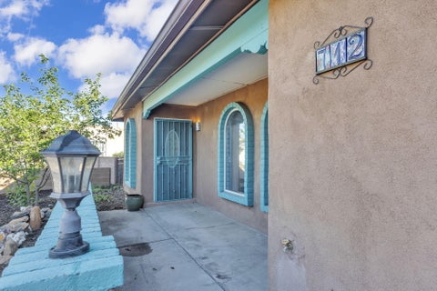 Photo of 712 Tranquilino Court NE, Albuquerque, NM 87102 (MLS # 1111683)
