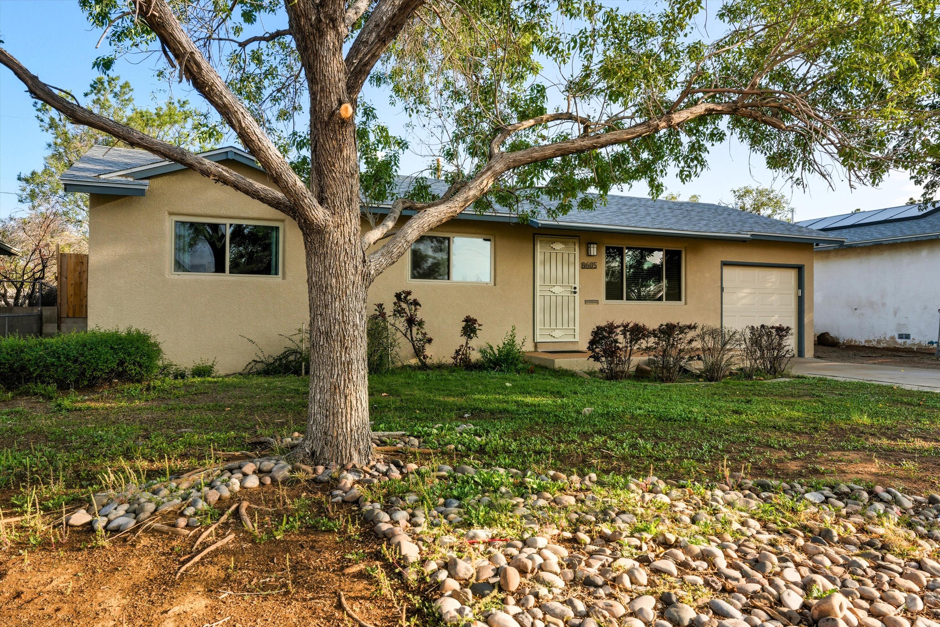 8605 Mountain Road NE