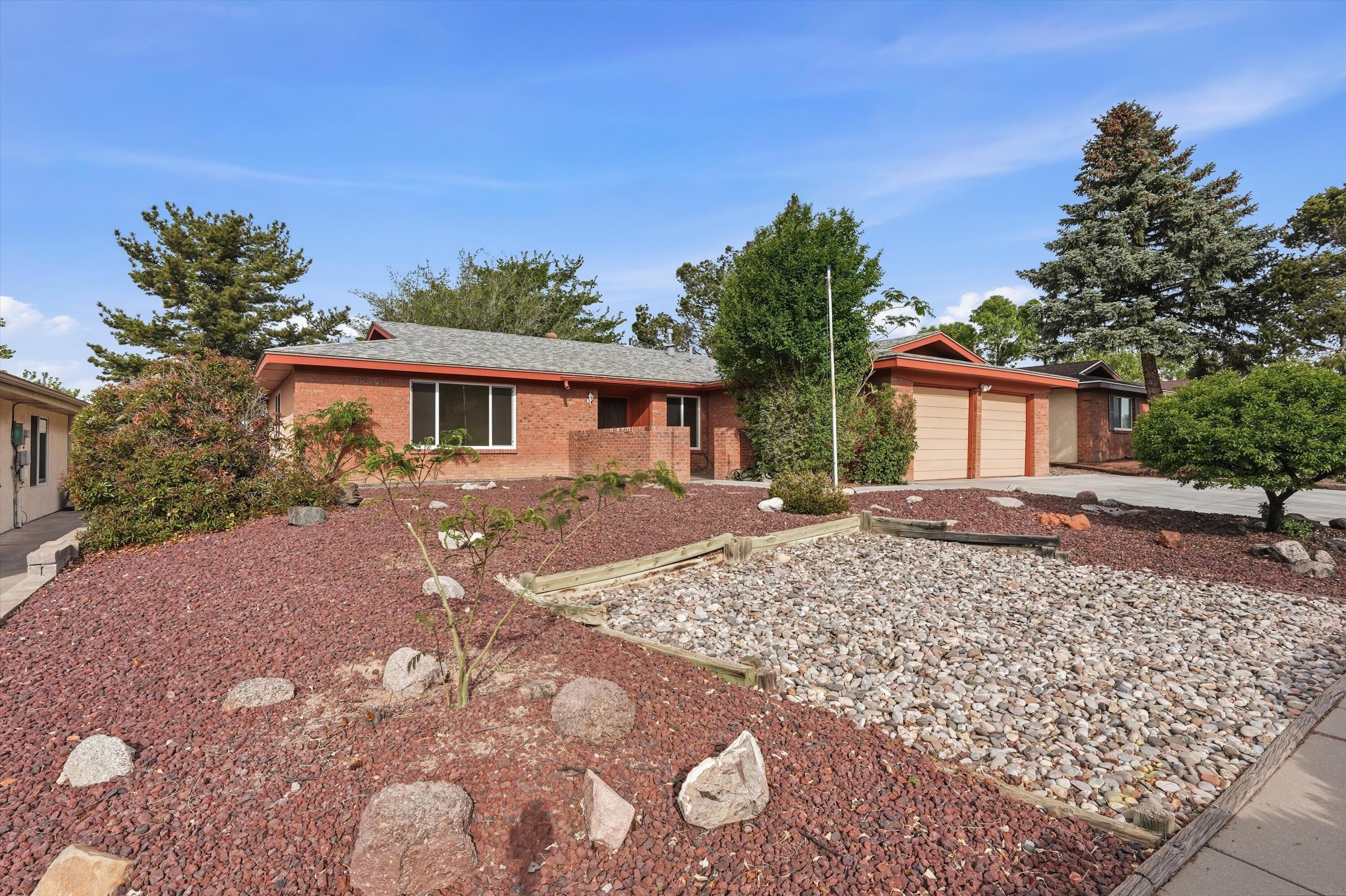 5313 Rawlings Road NE