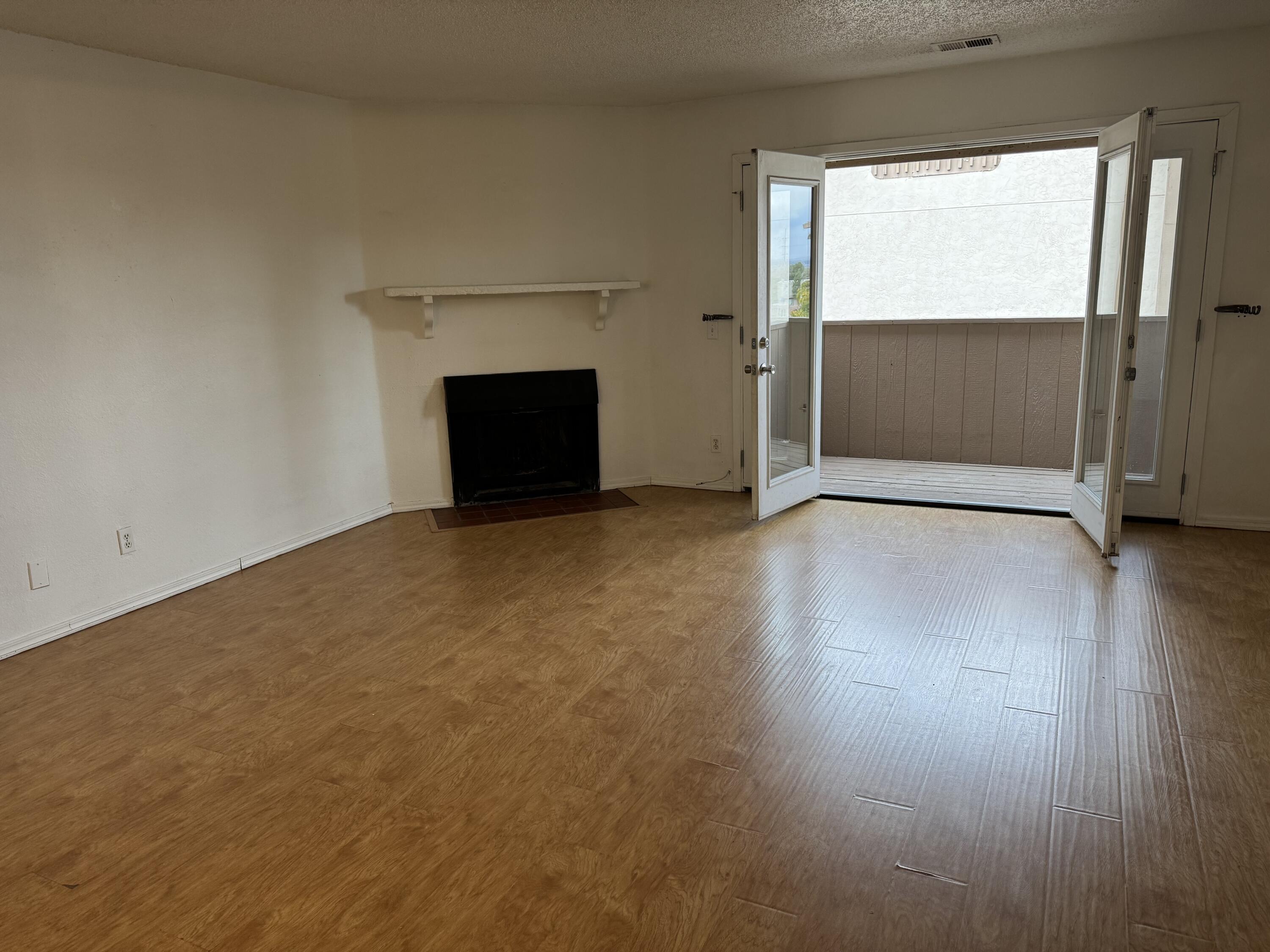 3839 MONTGOMERY Boulevard NE #732