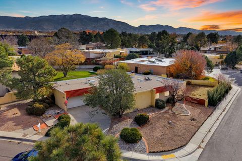 Photo of 7910 Academy Trail NE, Albuquerque, NM 87109 (MLS # 1095562)