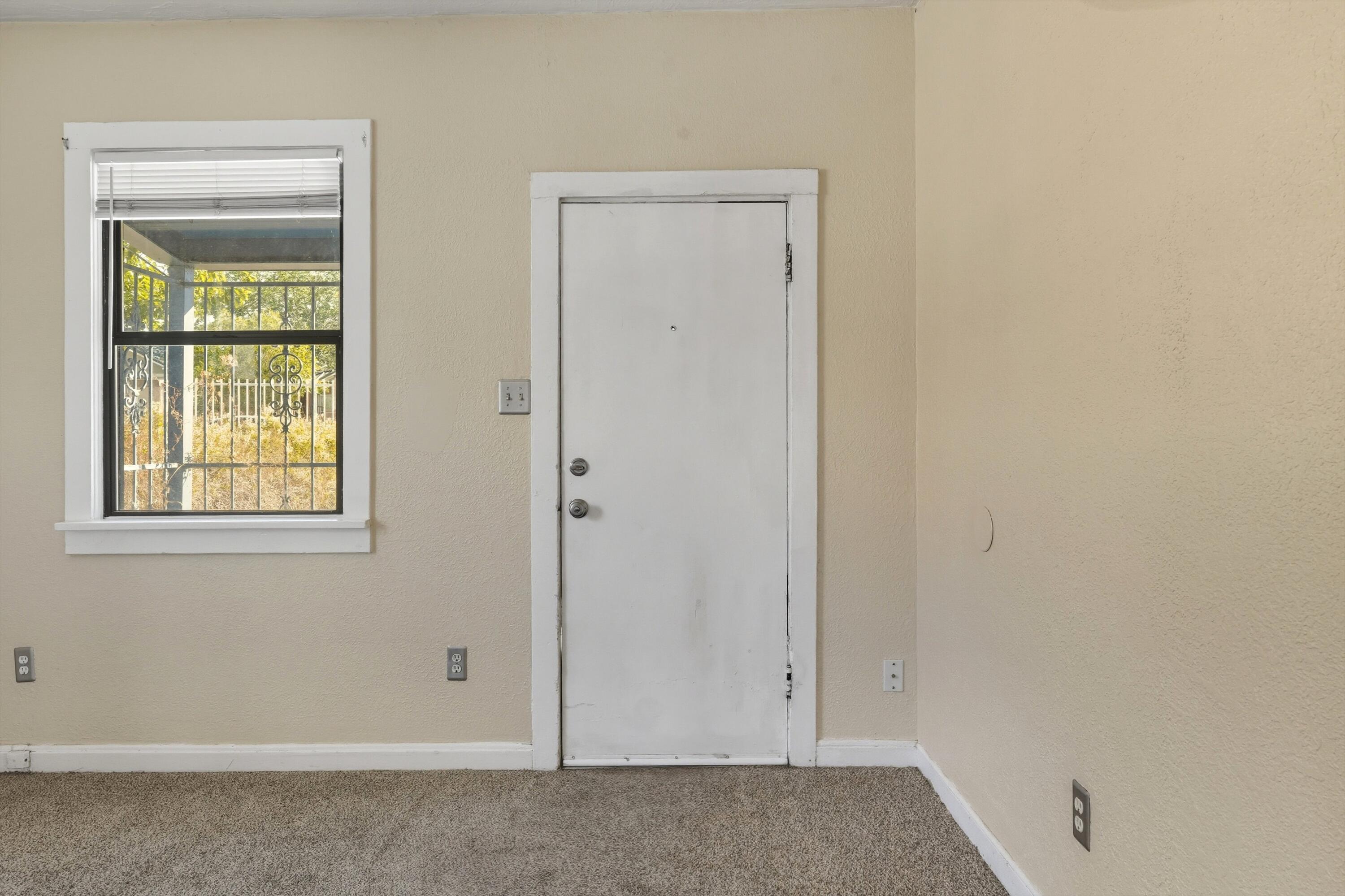 1311 EDITH Boulevard SE
