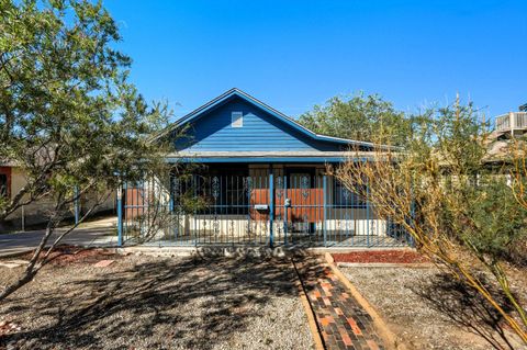 1311 EDITH Boulevard SE Albuquerque NM 87102