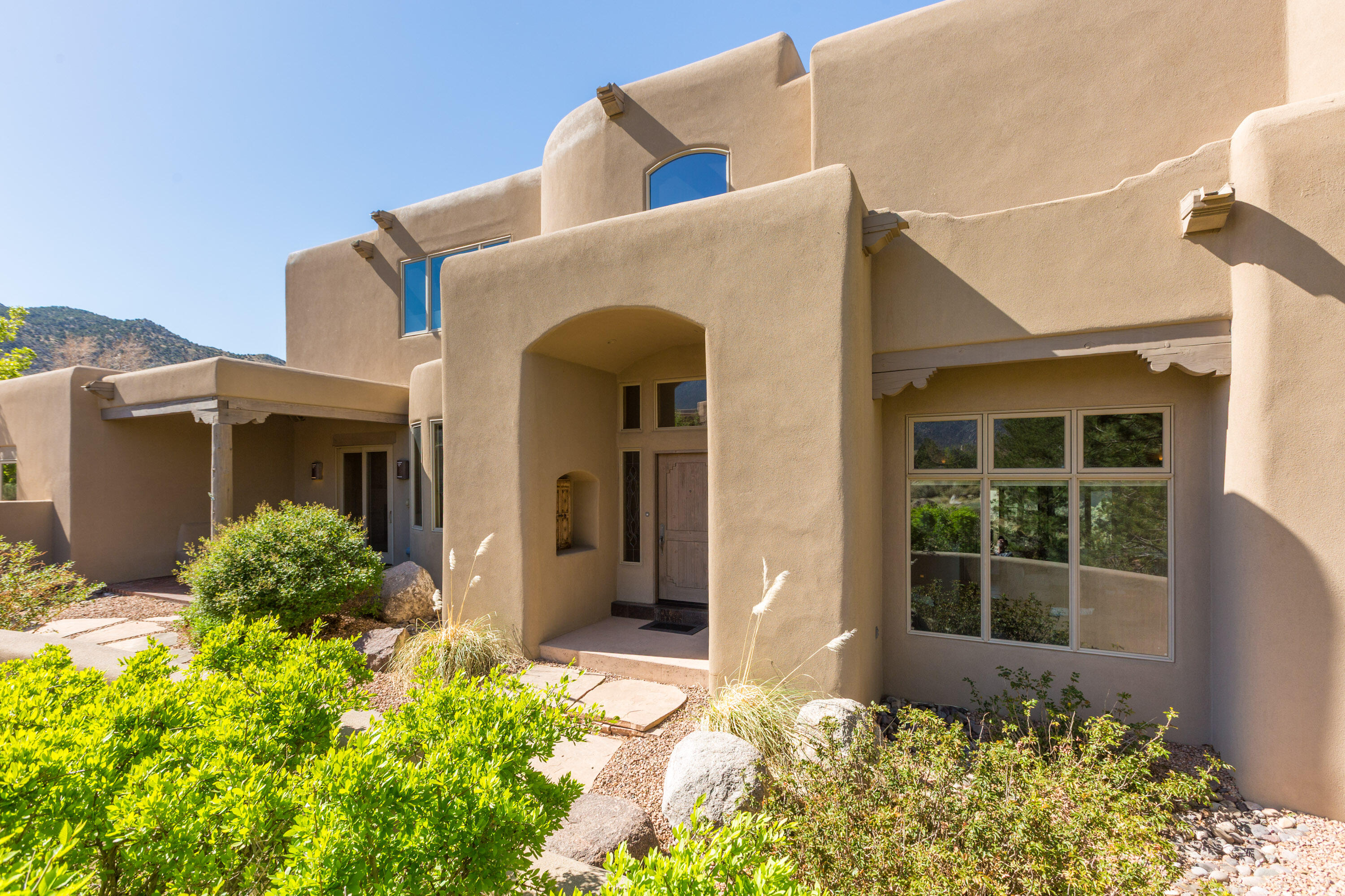 6109 Buffalo Grass Court, Albuquerque, New Mexico image 9