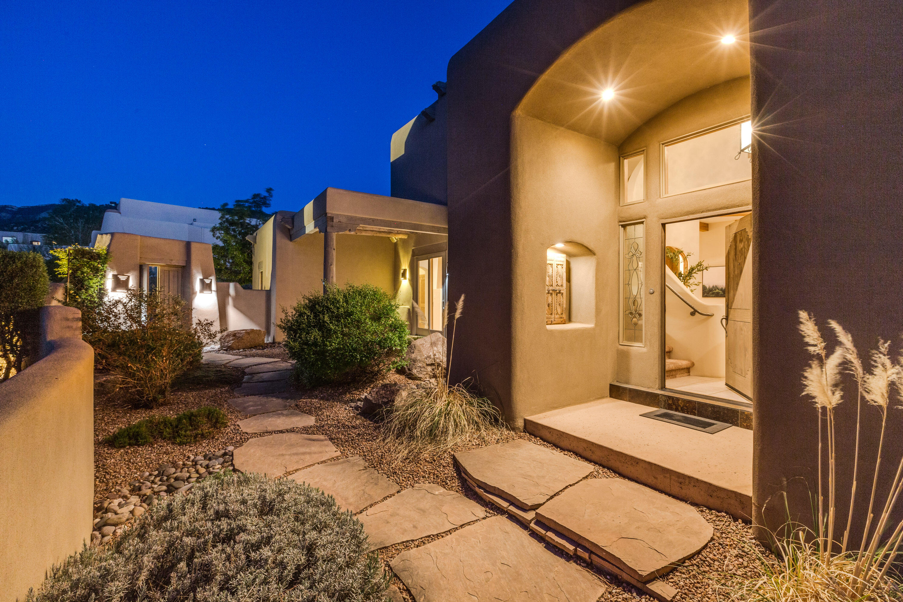 6109 Buffalo Grass Court, Albuquerque, New Mexico image 4