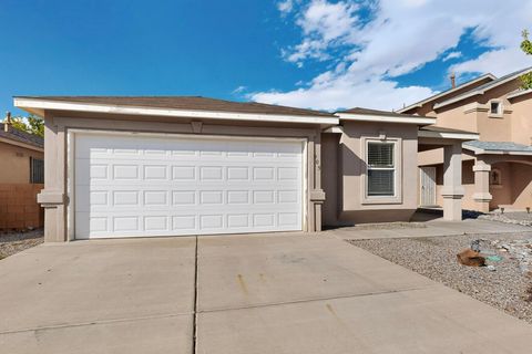 Photo of 905 TELSTAR Loop NW, Albuquerque, NM 87121 (MLS # 1092089)