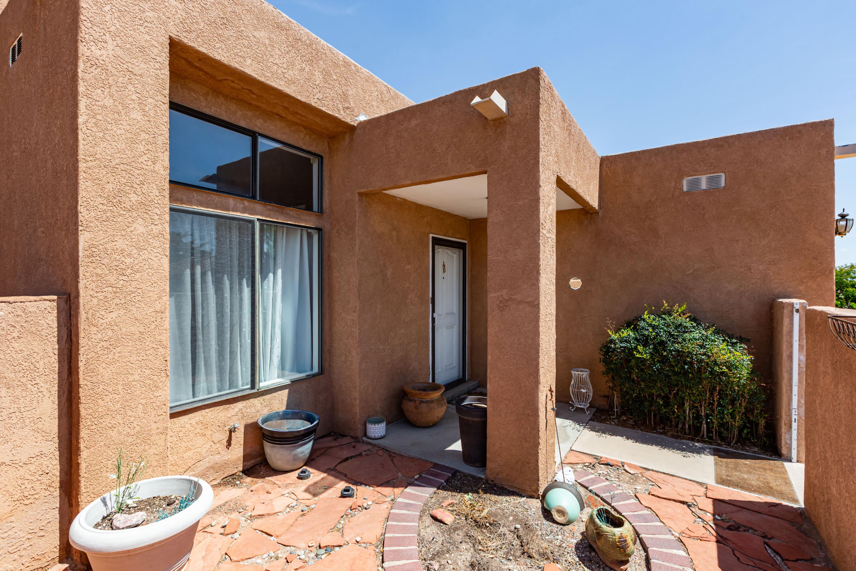 7515 Corte Plateada NW