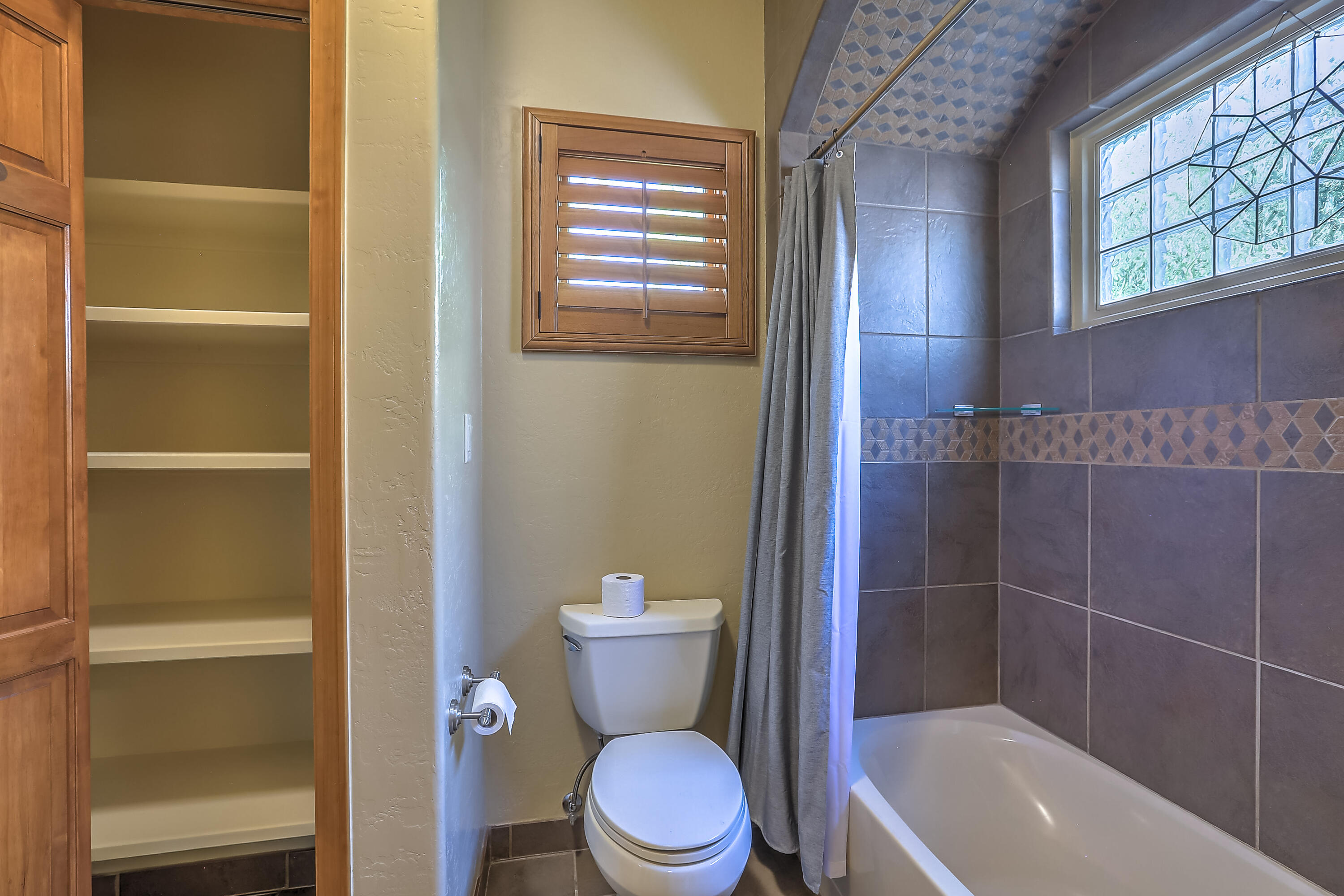 236 Anna Maria Place, Albuquerque, New Mexico image 12
